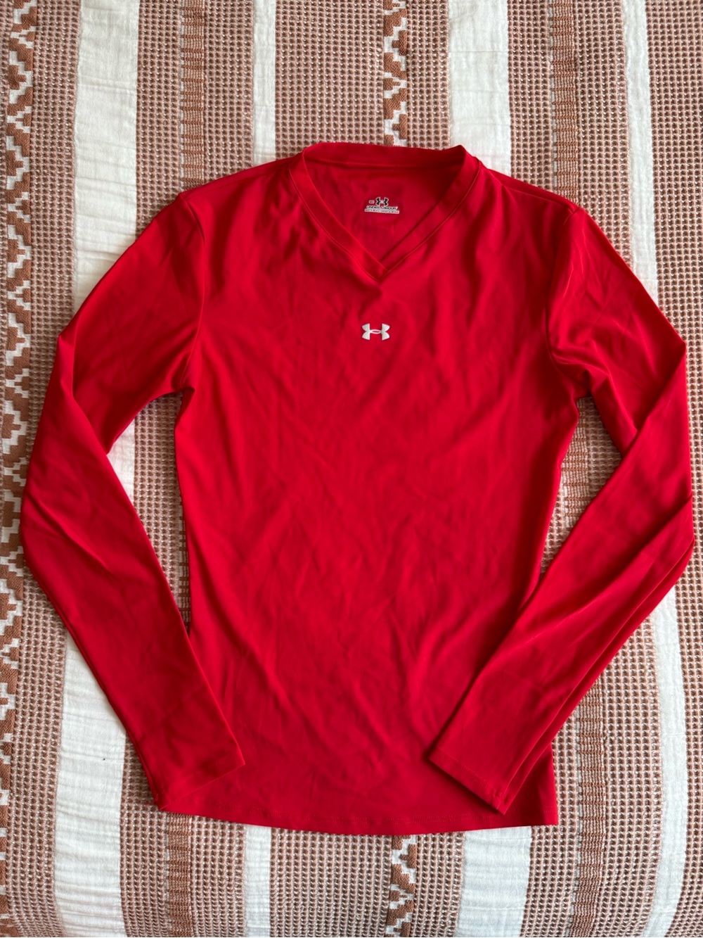 Under Armour Women’s Red Long-Sleeve V-Neck Performance Shirt